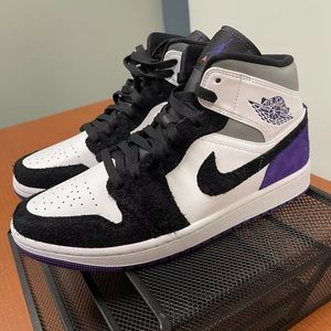 Nike Air Jordan 1 Mid SE Men’s 9.5 Varsity Court Purple Shoes 852542-105